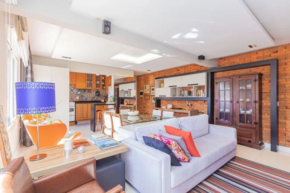 Apartamento com 1 quarto à venda, 61m2 em Menino Deus, Porto Alegre - RS - imagem 3 Foto 3 de Apartamento com 1 quarto à venda, 61m2 em Menino Deus, Porto Alegre - RS