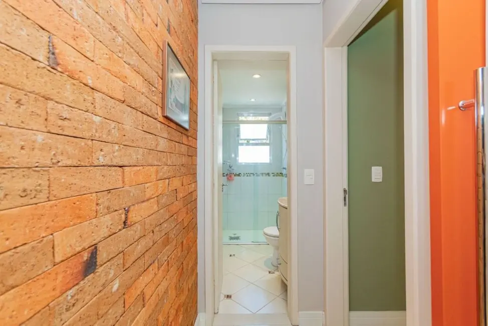 Apartamento com 1 quarto à venda, 61m2 em Menino Deus, Porto Alegre - RS - imagem 8 Foto 8 de Apartamento com 1 quarto à venda, 61m2 em Menino Deus, Porto Alegre - RS