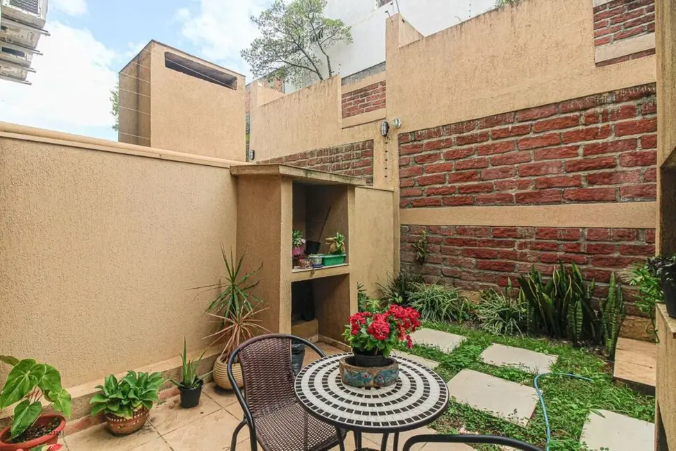 Casa com 2 quartos à venda, 179m2 em Hípica, Porto Alegre - RS - imagem 4 Foto 4 de Casa com 2 quartos à venda, 179m2 em Hípica, Porto Alegre - RS