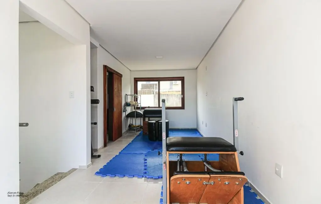 Foto 1 de Casa com 2 quartos à venda, 179m2 em Hípica, Porto Alegre - RS