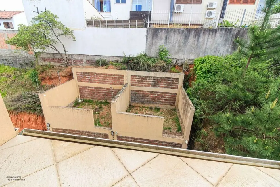 Casa com 2 quartos à venda, 179m2 em Hípica, Porto Alegre - RS - imagem 9 Foto 9 de Casa com 2 quartos à venda, 179m2 em Hípica, Porto Alegre - RS