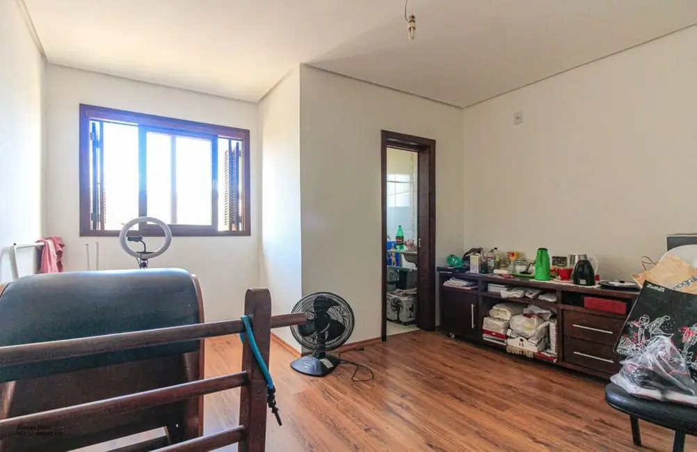 Casa com 2 quartos à venda, 179m2 em Hípica, Porto Alegre - RS - imagem 7 Foto 7 de Casa com 2 quartos à venda, 179m2 em Hípica, Porto Alegre - RS