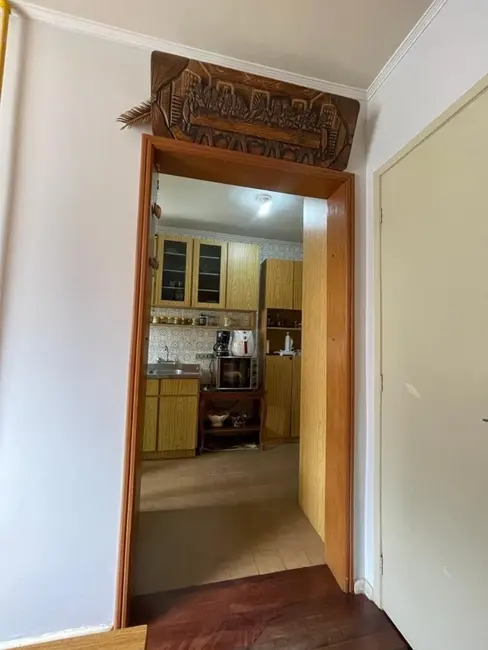 Apartamento com 3 quartos à venda, 122m2 em Auxiliadora, Porto Alegre - RS - imagem 8 Foto 8 de Apartamento com 3 quartos à venda, 122m2 em Auxiliadora, Porto Alegre - RS