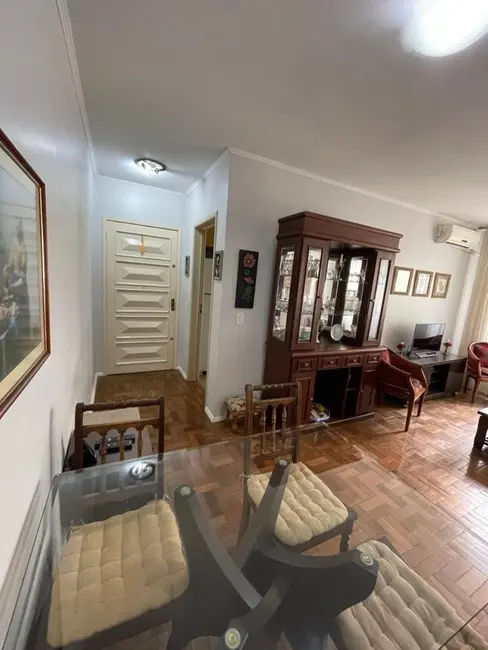 Apartamento com 3 quartos à venda, 122m2 em Auxiliadora, Porto Alegre - RS - imagem 6 Foto 6 de Apartamento com 3 quartos à venda, 122m2 em Auxiliadora, Porto Alegre - RS