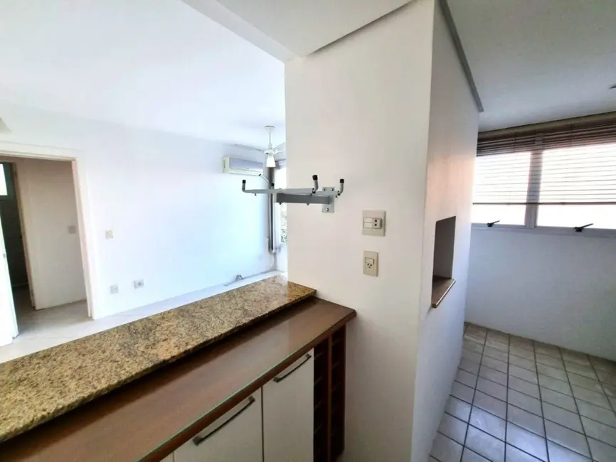 Apartamento com 1 quarto à venda, 46m2 em Menino Deus, Porto Alegre - RS - imagem 5 Foto 5 de Apartamento com 1 quarto à venda, 46m2 em Menino Deus, Porto Alegre - RS