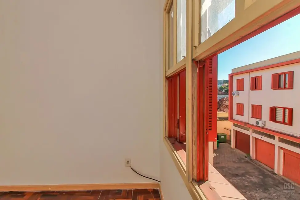 Foto 9 de Apartamento com 2 quartos à venda, 51m2 em Medianeira, Porto Alegre - RS