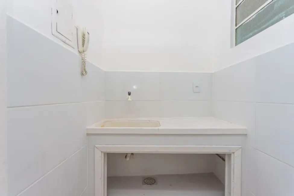 Apartamento com 1 quarto à venda, 23m2 em Centro Histórico, Porto Alegre - RS - imagem 9 Foto 9 de Apartamento com 1 quarto à venda, 23m2 em Centro Histórico, Porto Alegre - RS