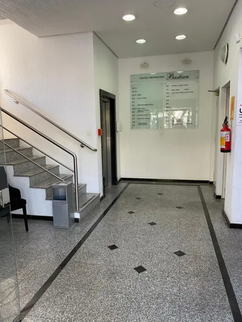 Sala Comercial à venda, 64m2 em Menino Deus, Porto Alegre - RS - imagem 6 Foto 6 de Sala Comercial à venda, 64m2 em Menino Deus, Porto Alegre - RS