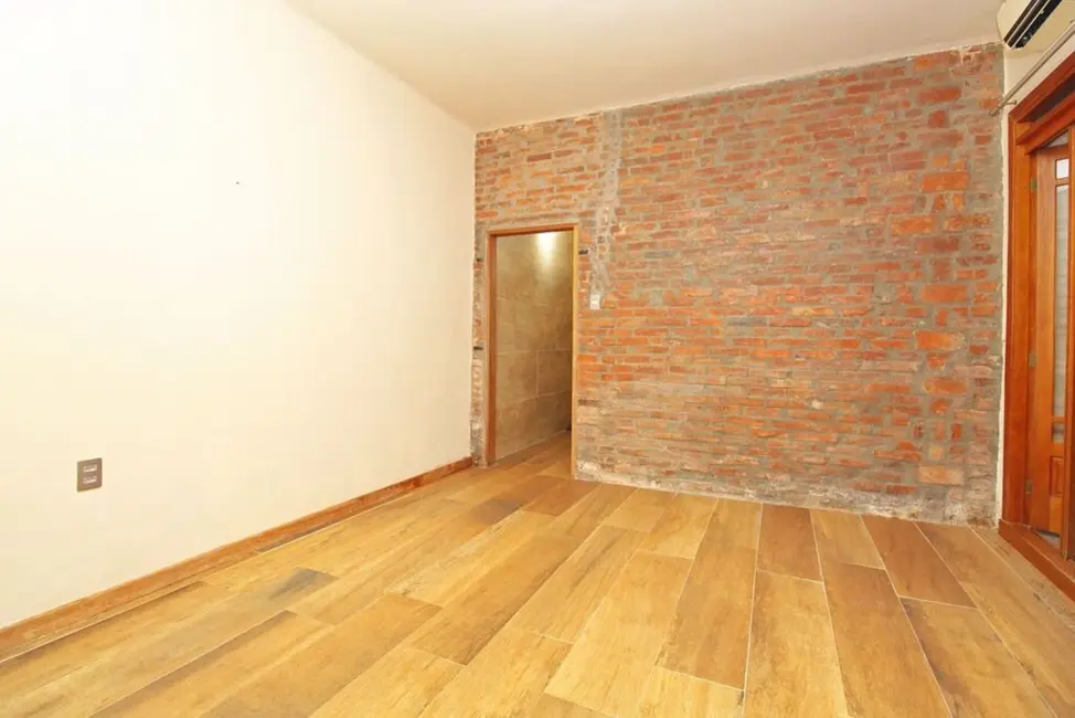 Foto 4 de Apartamento com 3 quartos à venda, 66m2 em Floresta, Porto Alegre - RS