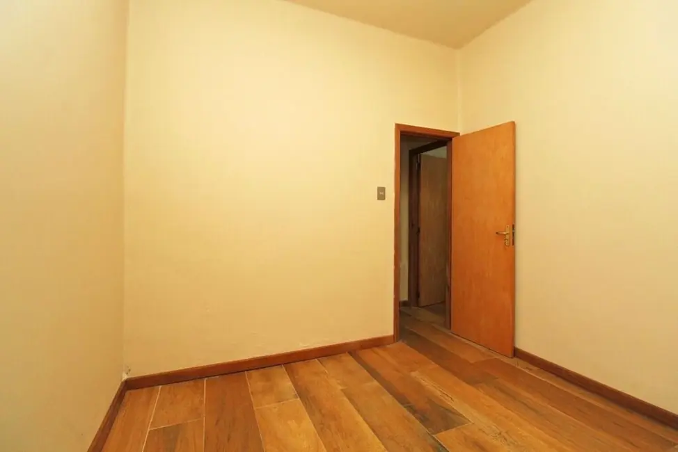 Foto 9 de Apartamento com 3 quartos à venda, 66m2 em Floresta, Porto Alegre - RS