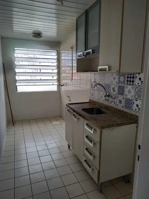 Apartamento com 2 quartos à venda, 52m2 em Navegantes, Porto Alegre - RS - imagem 7 Foto 7 de Apartamento com 2 quartos à venda, 52m2 em Navegantes, Porto Alegre - RS