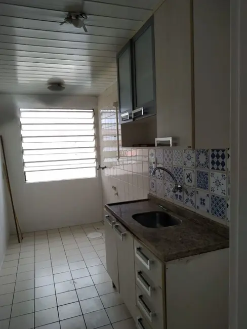 Apartamento com 2 quartos à venda, 52m2 em Navegantes, Porto Alegre - RS - imagem 8 Foto 8 de Apartamento com 2 quartos à venda, 52m2 em Navegantes, Porto Alegre - RS