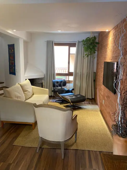 Foto 2 de Casa de Condomínio com 3 quartos à venda, 186m2 em Espírito Santo, Porto Alegre - RS
