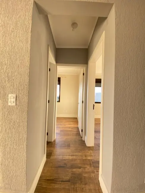 Apartamento com 2 quartos à venda, 60m2 em Vila Ipiranga, Porto Alegre - RS - imagem 6 Foto 6 de Apartamento com 2 quartos à venda, 60m2 em Vila Ipiranga, Porto Alegre - RS