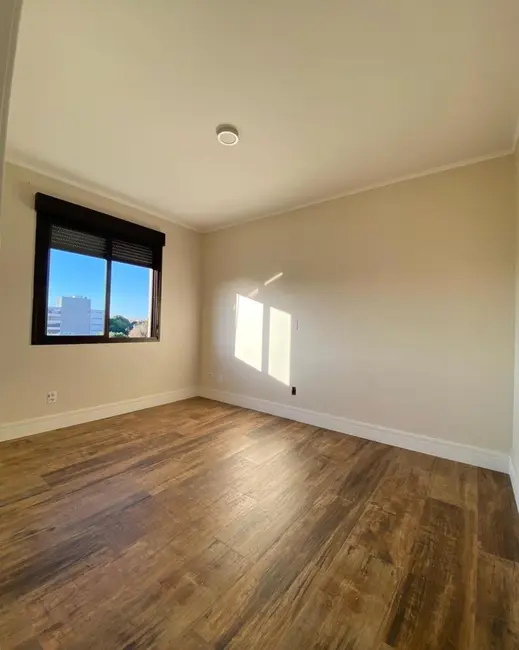 Apartamento com 2 quartos à venda, 60m2 em Vila Ipiranga, Porto Alegre - RS - imagem 8 Foto 8 de Apartamento com 2 quartos à venda, 60m2 em Vila Ipiranga, Porto Alegre - RS