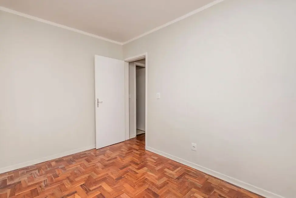 Apartamento com 1 quarto à venda, 42m2 em Centro Histórico, Porto Alegre - RS - imagem 5 Foto 5 de Apartamento com 1 quarto à venda, 42m2 em Centro Histórico, Porto Alegre - RS