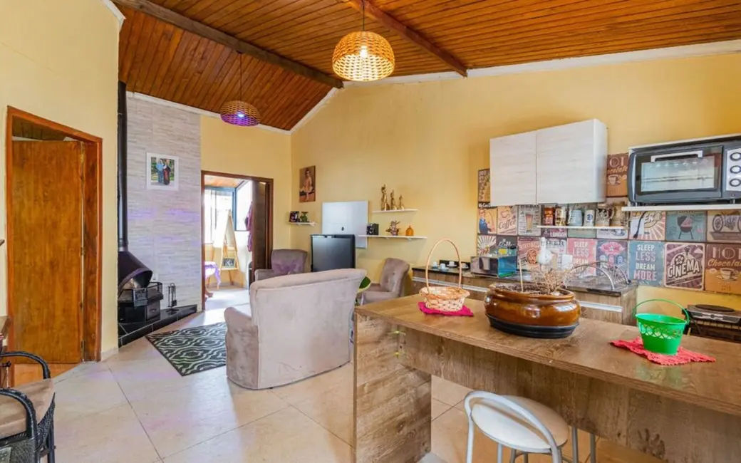 Casa com 5 quartos à venda, 204m2 em Menino Deus, Porto Alegre - RS - imagem 5 Foto 5 de Casa com 5 quartos à venda, 204m2 em Menino Deus, Porto Alegre - RS