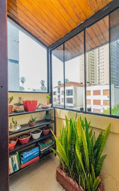 Casa com 5 quartos à venda, 204m2 em Menino Deus, Porto Alegre - RS - imagem 9 Foto 9 de Casa com 5 quartos à venda, 204m2 em Menino Deus, Porto Alegre - RS