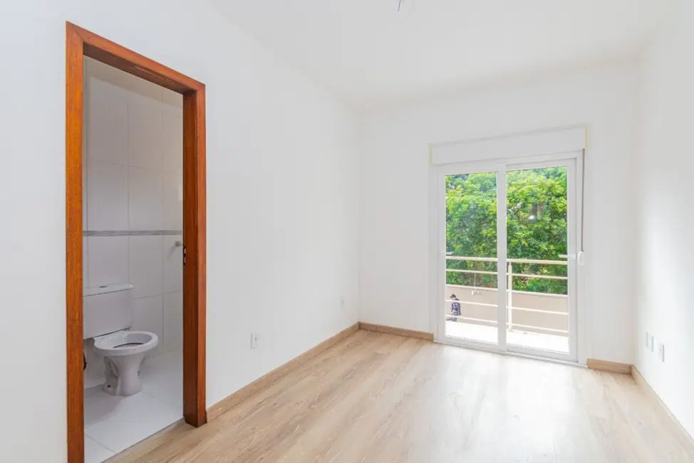 Foto 9 de Casa com 2 quartos à venda, 111m2 em Hípica, Porto Alegre - RS