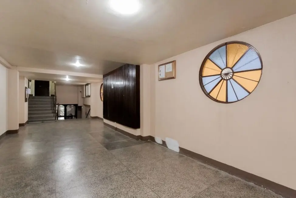 Foto 2 de Apartamento com 2 quartos à venda, 64m2 em Teresópolis, Porto Alegre - RS