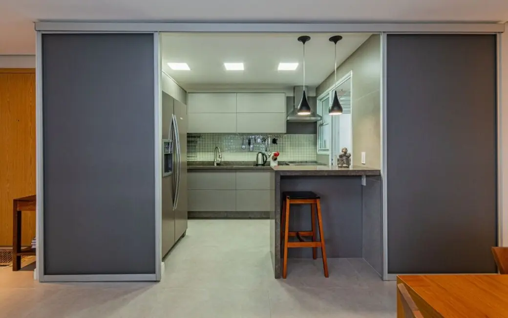 Apartamento com 3 quartos à venda, 107m2 em Passo da Areia, Porto Alegre - RS - imagem 5 Foto 5 de Apartamento com 3 quartos à venda, 107m2 em Passo da Areia, Porto Alegre - RS