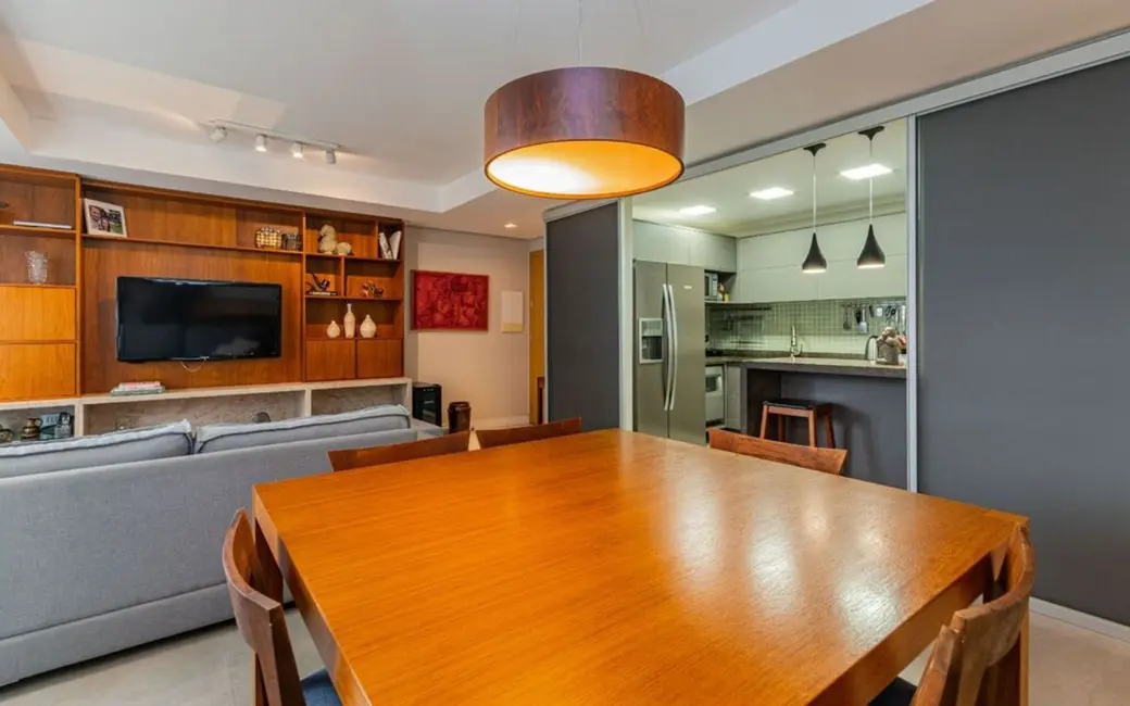 Apartamento com 3 quartos à venda, 107m2 em Passo da Areia, Porto Alegre - RS - imagem 3 Foto 3 de Apartamento com 3 quartos à venda, 107m2 em Passo da Areia, Porto Alegre - RS