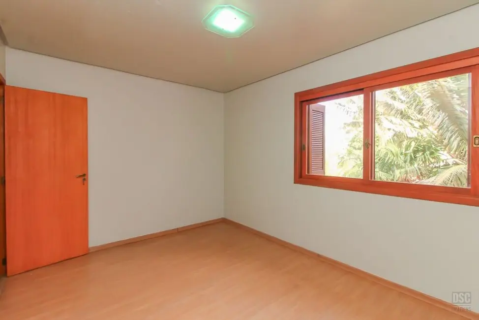 Foto 8 de Casa com 3 quartos à venda, 337m2 em Cascata, Porto Alegre - RS