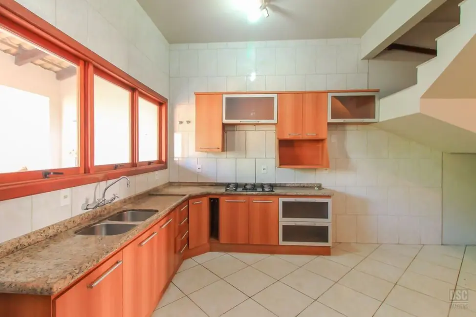 Foto 3 de Casa com 3 quartos à venda, 337m2 em Cascata, Porto Alegre - RS