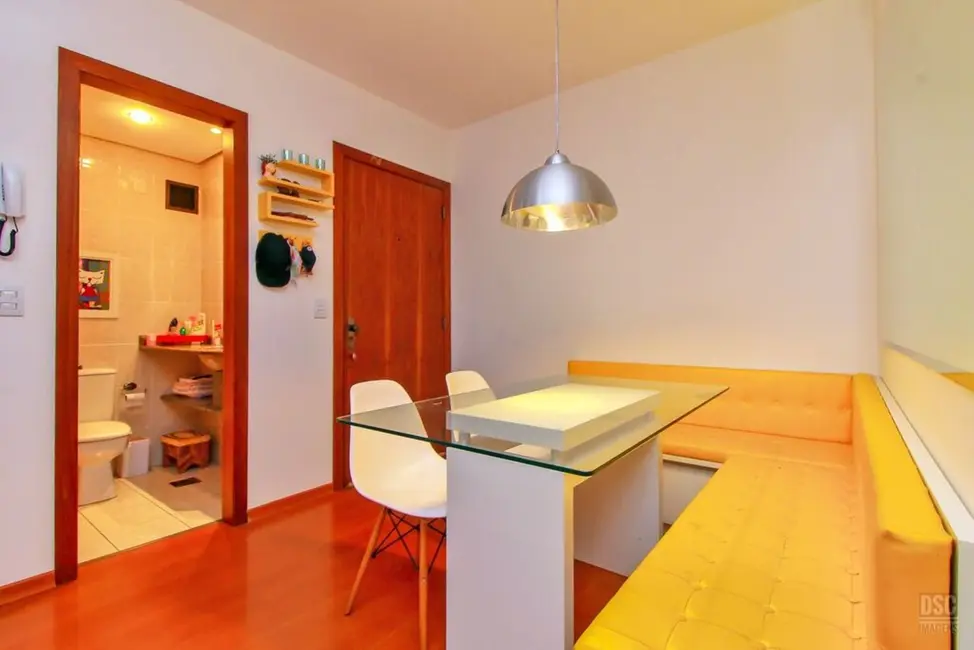 Foto 4 de Apartamento com 2 quartos à venda, 60m2 em Cristal, Porto Alegre - RS