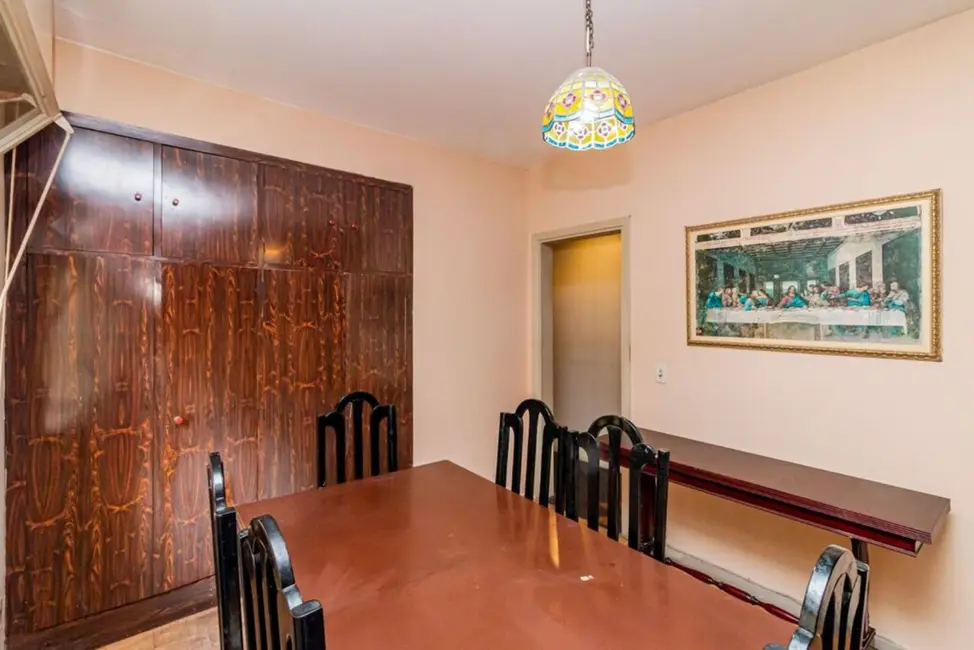 Apartamento com 3 quartos à venda, 145m2 em Centro Histórico, Porto Alegre - RS - imagem 9 Foto 9 de Apartamento com 3 quartos à venda, 145m2 em Centro Histórico, Porto Alegre - RS