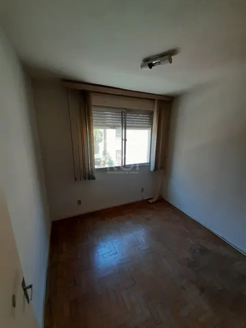 Apartamento com 3 quartos à venda, 80m2 em Cristal, Porto Alegre - RS - imagem 7 Foto 7 de Apartamento com 3 quartos à venda, 80m2 em Cristal, Porto Alegre - RS