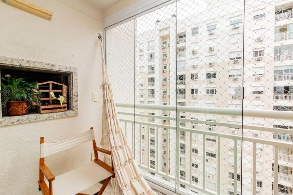 Foto 6 de Apartamento com 3 quartos à venda, 75m2 em Porto Alegre - RS