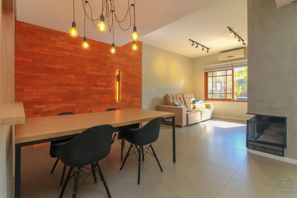 Casa com 3 quartos à venda, 140m2 em Hípica, Porto Alegre - RS - imagem 3 Foto 3 de Casa com 3 quartos à venda, 140m2 em Hípica, Porto Alegre - RS