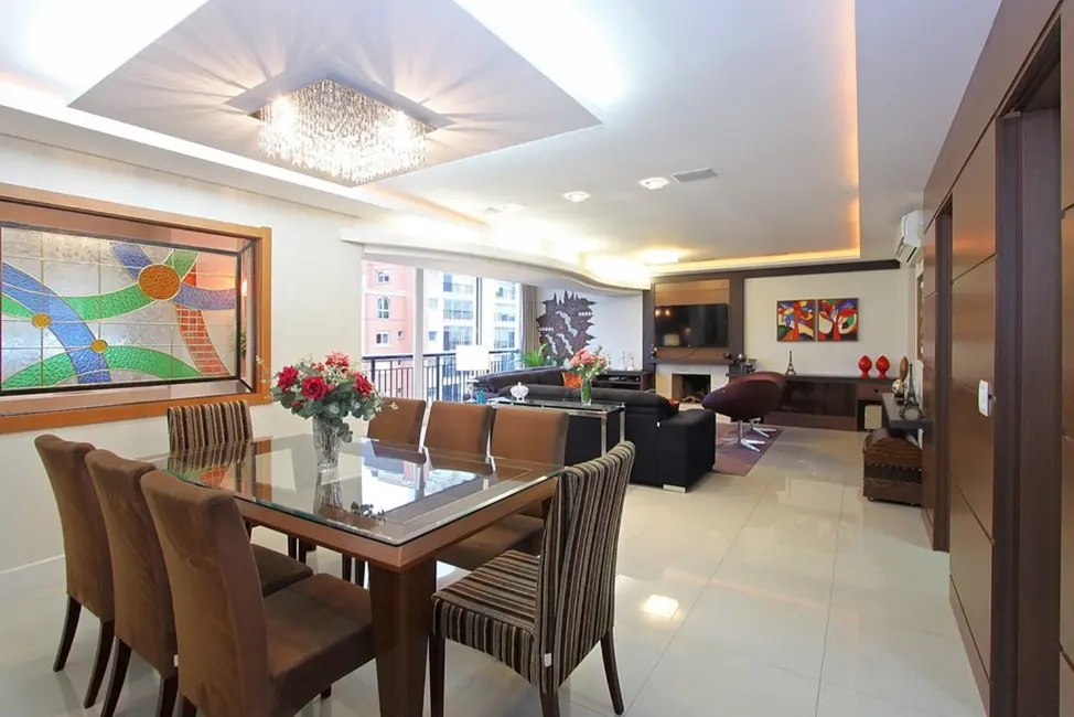 Foto 7 de Apartamento com 3 quartos à venda, 167m2 em Jardim Europa, Porto Alegre - RS