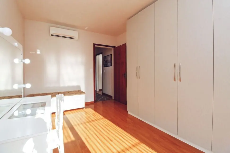 Foto 6 de Apartamento com 2 quartos à venda, 76m2 em Jardim Botânico, Porto Alegre - RS