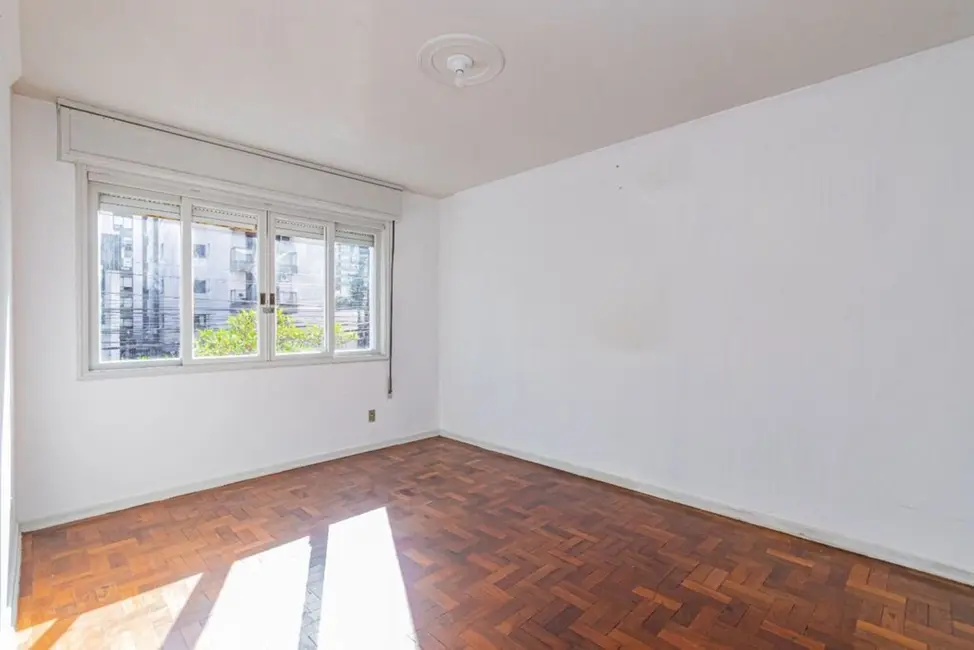 Apartamento com 3 quartos à venda, 105m2 em Menino Deus, Porto Alegre - RS - imagem 6 Foto 6 de Apartamento com 3 quartos à venda, 105m2 em Menino Deus, Porto Alegre - RS