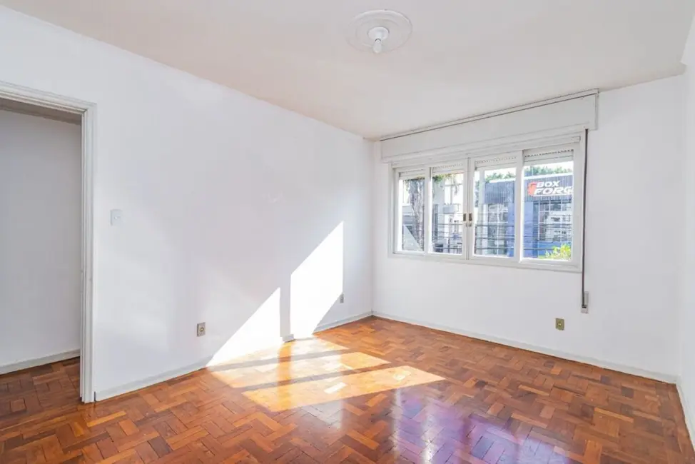 Apartamento com 3 quartos à venda, 105m2 em Menino Deus, Porto Alegre - RS - imagem 7 Foto 7 de Apartamento com 3 quartos à venda, 105m2 em Menino Deus, Porto Alegre - RS