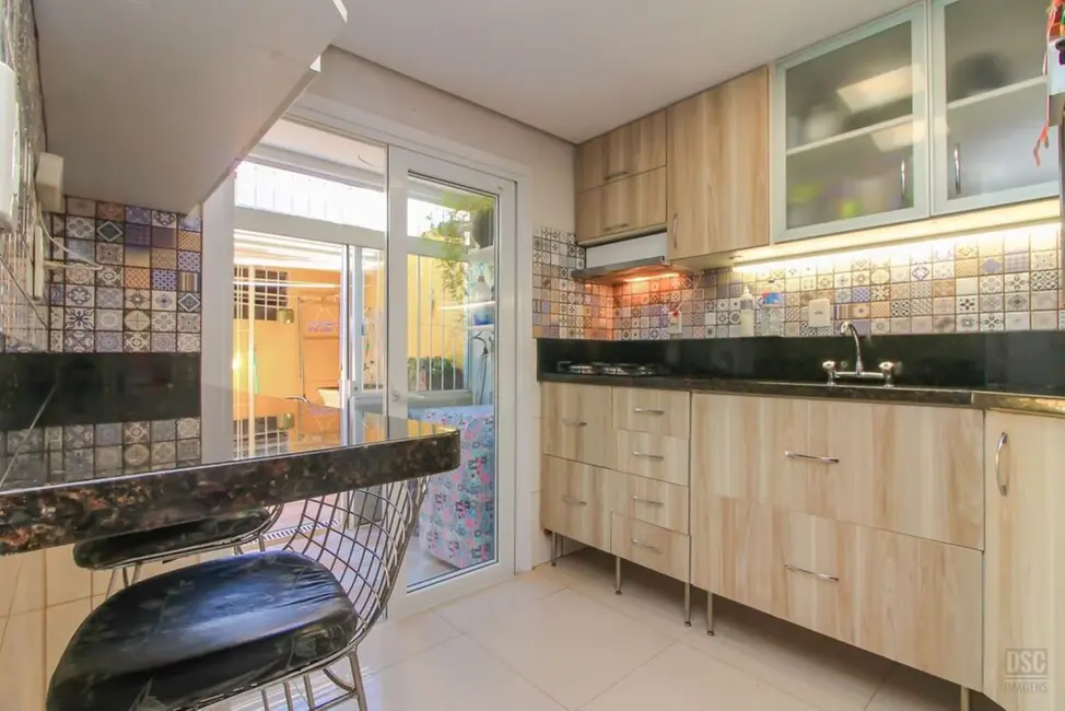 Foto 9 de Casa com 2 quartos à venda, 91m2 em Guarujá, Porto Alegre - RS