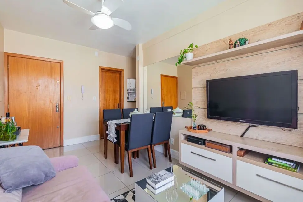 Apartamento com 3 quartos à venda, 67m2 em Menino Deus, Porto Alegre - RS - imagem 7 Foto 7 de Apartamento com 3 quartos à venda, 67m2 em Menino Deus, Porto Alegre - RS