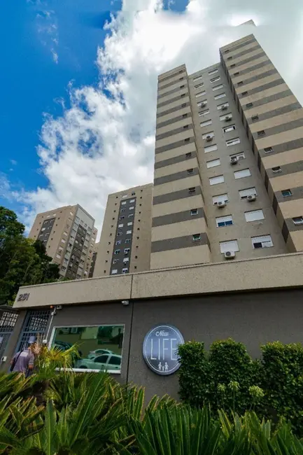 Foto 2 de Apartamento com 2 quartos à venda, 75m2 em Jardim Carvalho, Porto Alegre - RS