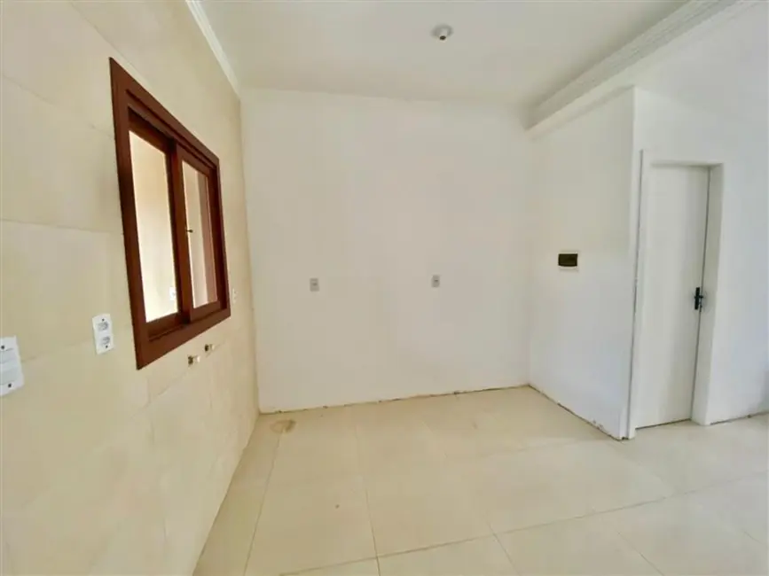 Casa com 2 quartos à venda, 68m2 em Mato Grande, Canoas - RS - imagem 8 Foto 8 de Casa com 2 quartos à venda, 68m2 em Mato Grande, Canoas - RS