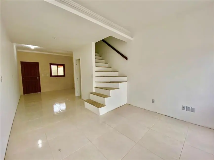 Casa com 2 quartos à venda, 68m2 em Mato Grande, Canoas - RS - imagem 3 Foto 3 de Casa com 2 quartos à venda, 68m2 em Mato Grande, Canoas - RS