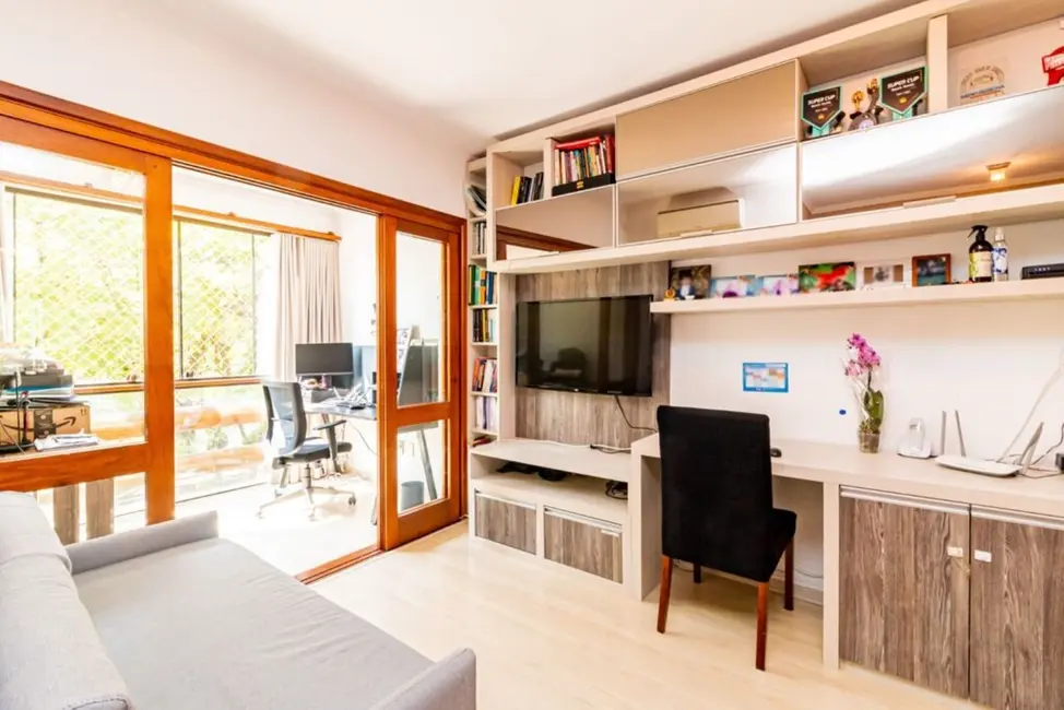 Foto 4 de Apartamento com 2 quartos à venda, 170m2 em Jardim Lindóia, Porto Alegre - RS