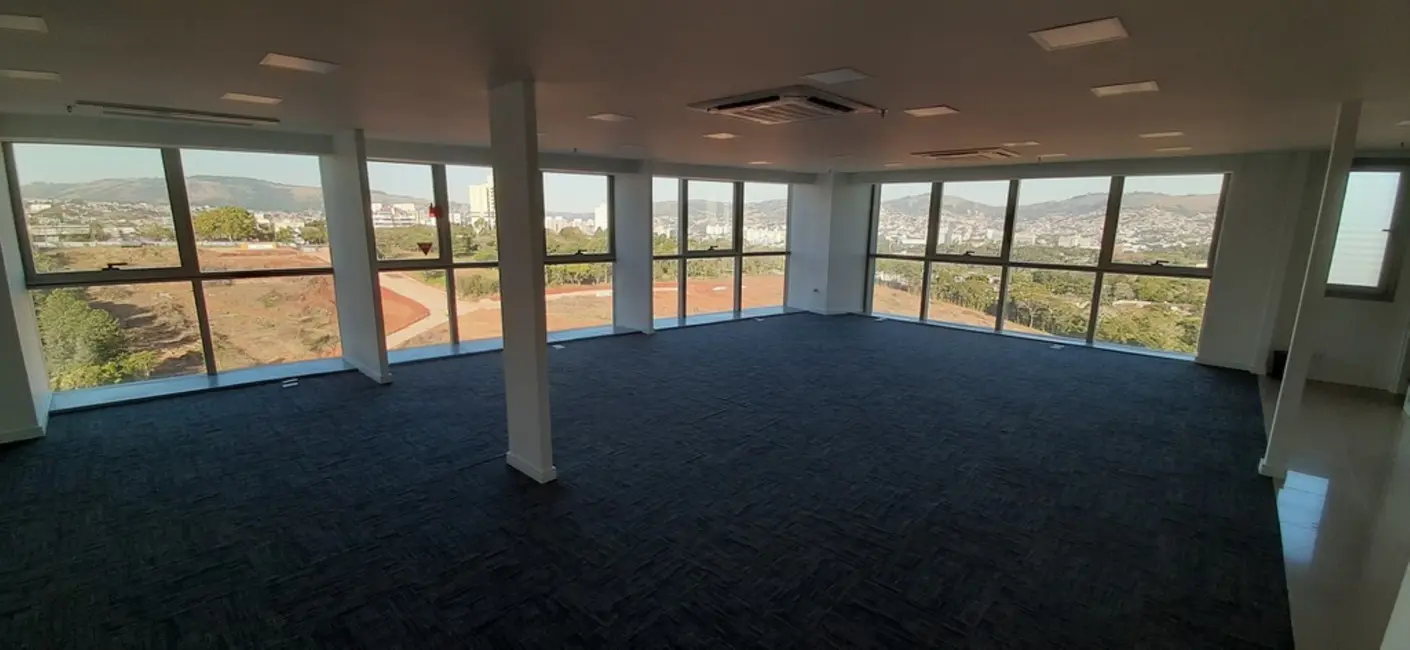 Sala Comercial à venda, 107m2 em Petrópolis, Porto Alegre - RS - imagem 5 Foto 5 de Sala Comercial à venda, 107m2 em Petrópolis, Porto Alegre - RS
