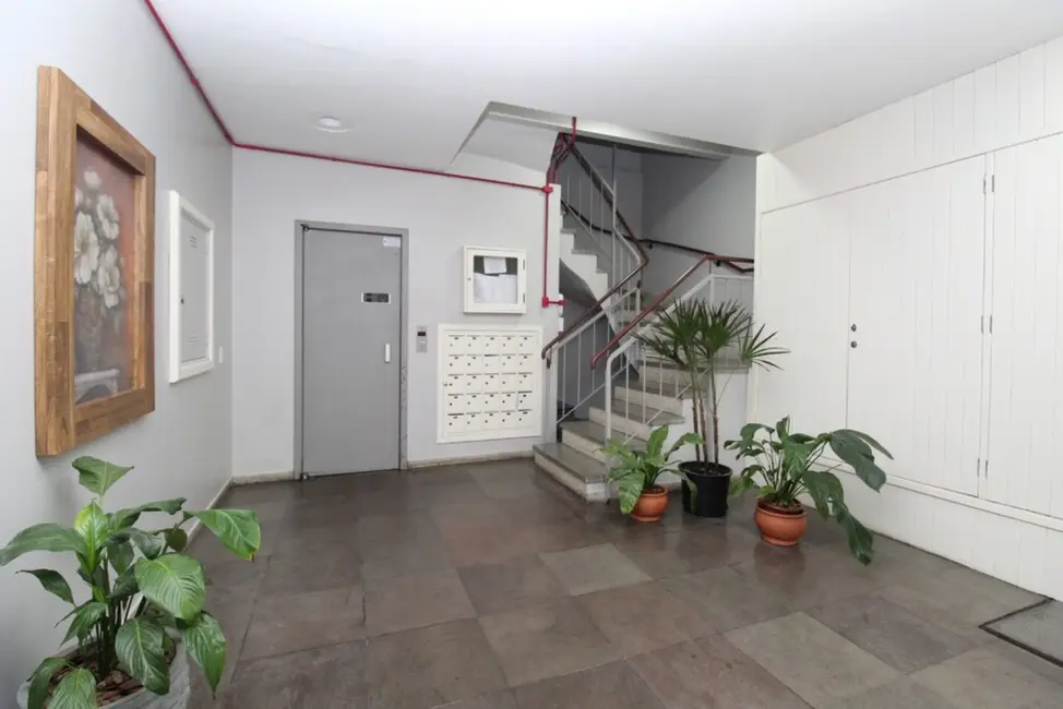 Apartamento com 1 quarto à venda, 41m2 em Santa Cecília, Porto Alegre - RS - imagem 5 Foto 5 de Apartamento com 1 quarto à venda, 41m2 em Santa Cecília, Porto Alegre - RS