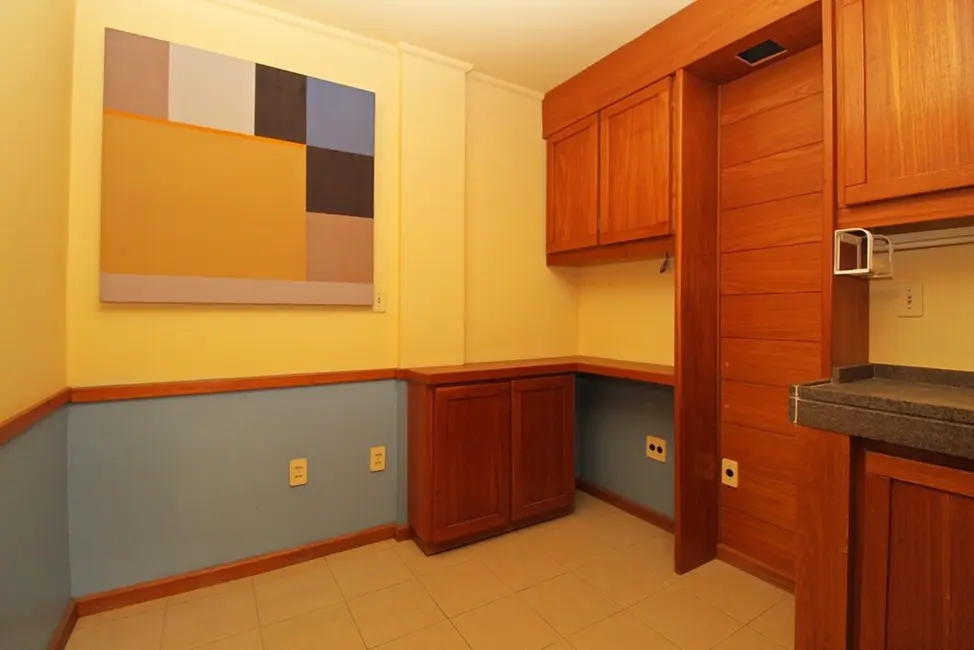 Foto 8 de Sala Comercial à venda, 42m2 em Rio Branco, Porto Alegre - RS