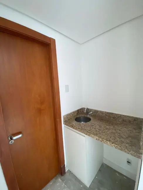 Sala Comercial à venda, 56m2 em Praia de Belas, Porto Alegre - RS - imagem 8 Foto 8 de Sala Comercial à venda, 56m2 em Praia de Belas, Porto Alegre - RS