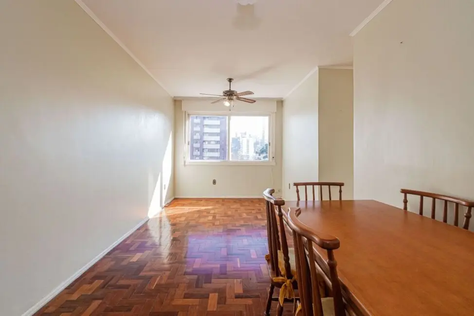 Foto 2 de Apartamento com 2 quartos à venda, 76m2 em Petrópolis, Porto Alegre - RS