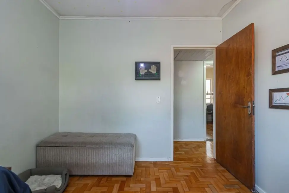 Apartamento com 3 quartos à venda, 106m2 em Vila Ipiranga, Porto Alegre - RS - imagem 6 Foto 6 de Apartamento com 3 quartos à venda, 106m2 em Vila Ipiranga, Porto Alegre - RS