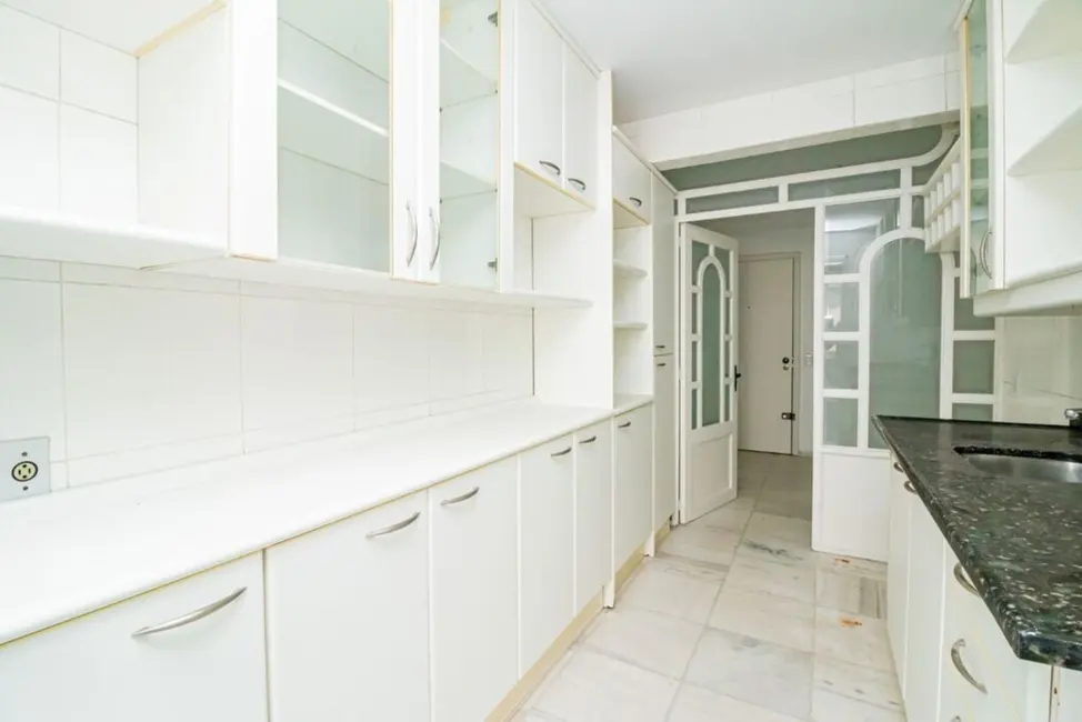 Foto 8 de Apartamento com 3 quartos à venda, 142m2 em Petrópolis, Porto Alegre - RS